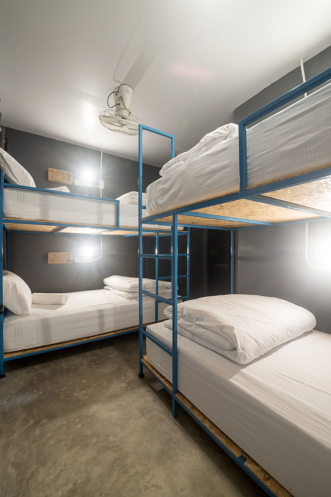 BED Hostel Phuket Eksteriør bilde