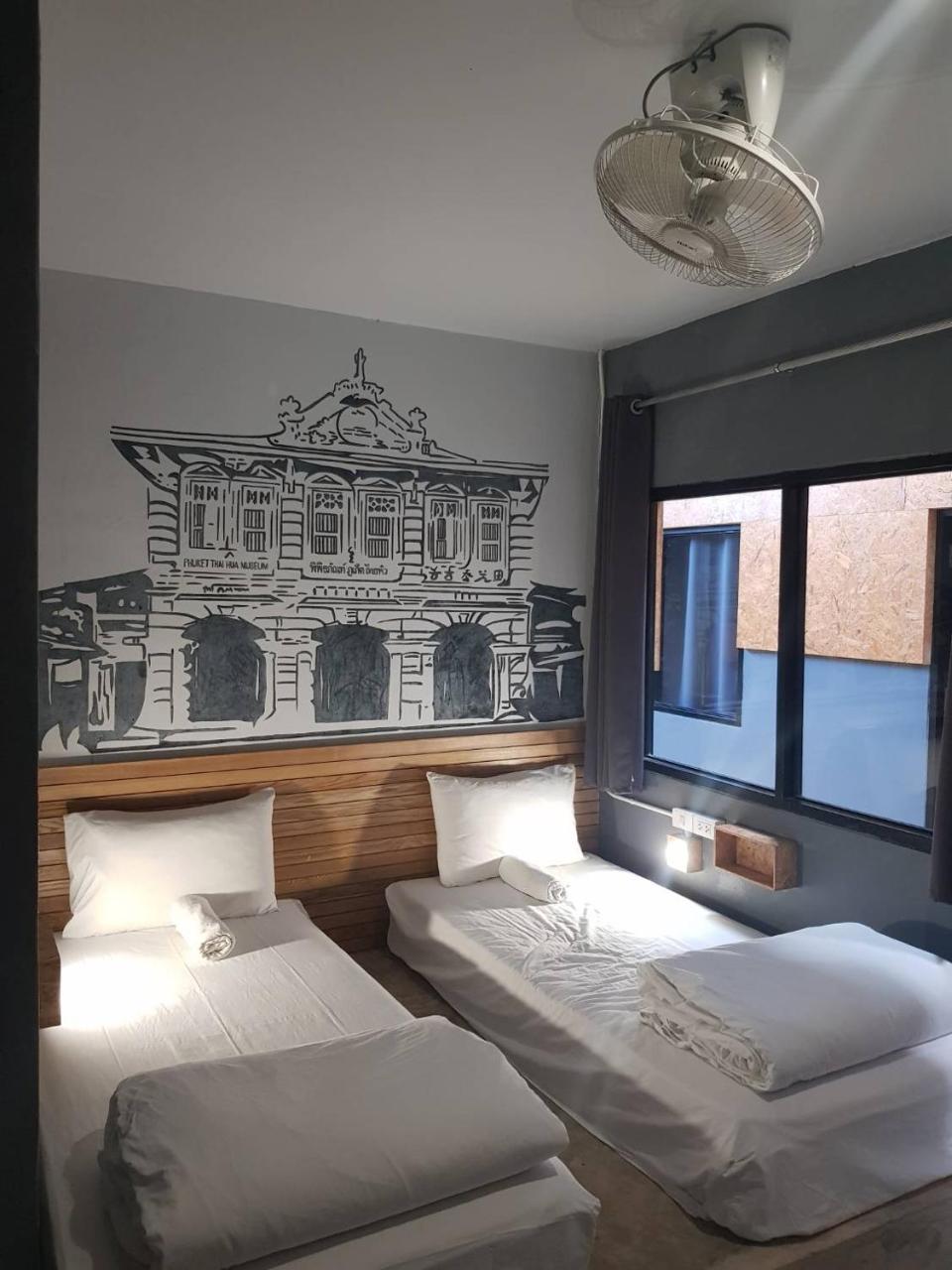 BED Hostel Phuket Eksteriør bilde